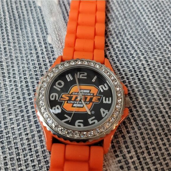 🎄5/$25🎄*NEEDS BATTERY* OSU Silicone Band Watch - Picture 3 of 8